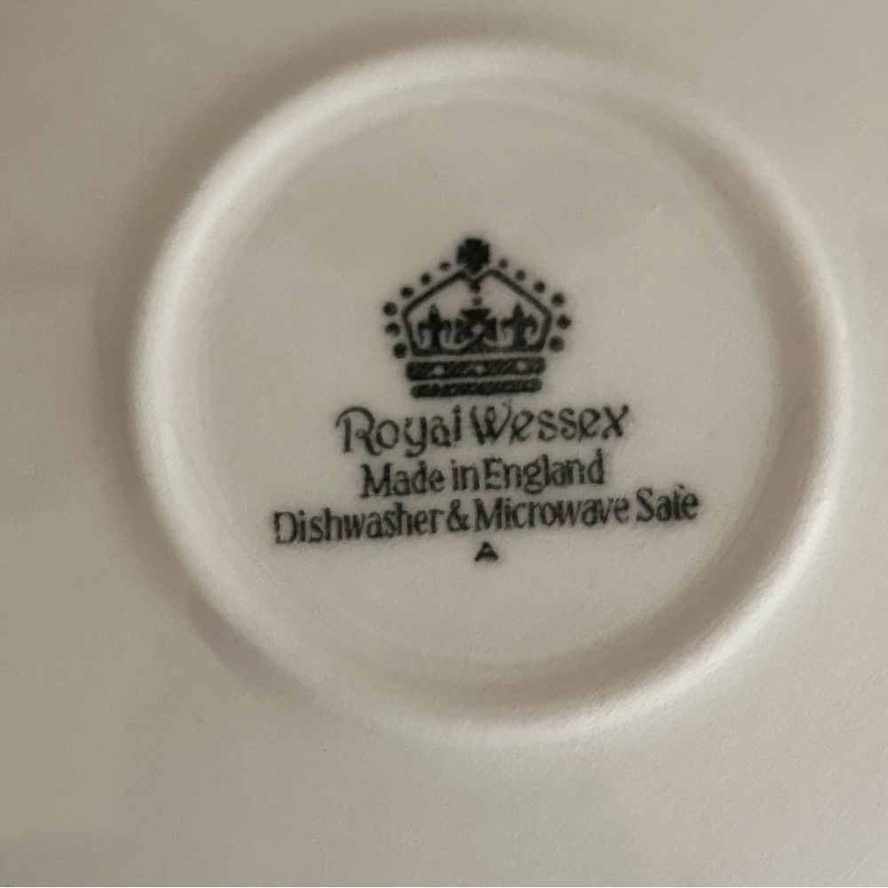 Vintage Royal Wessex Blue Transfer Willow Teacup & Saucer Made in England 8 sets - Picture 8 of 9